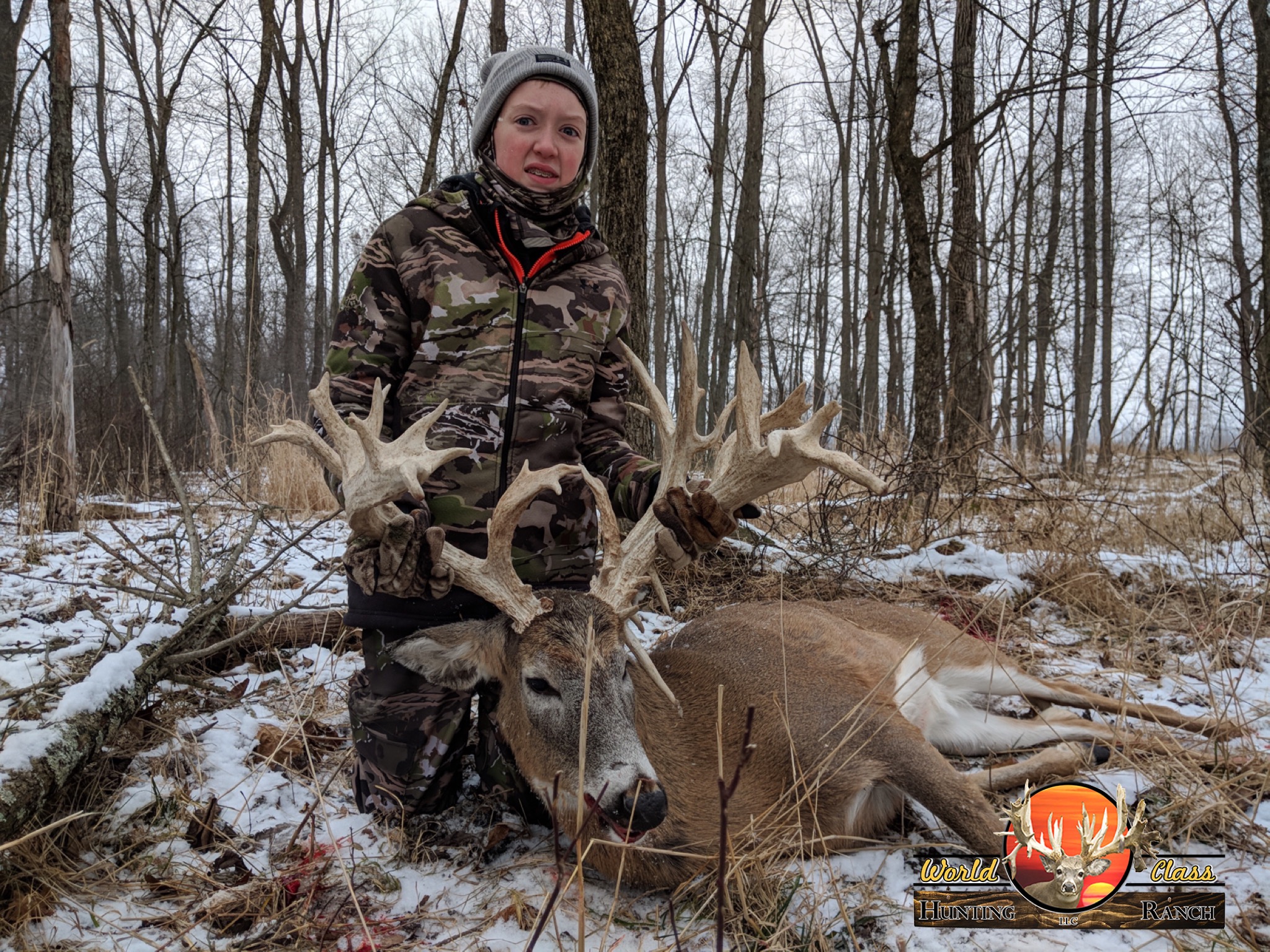 high fence deer hunting, ohio deer ranch, guided whitetail hunt, whitetail preserve, ohio deer farm